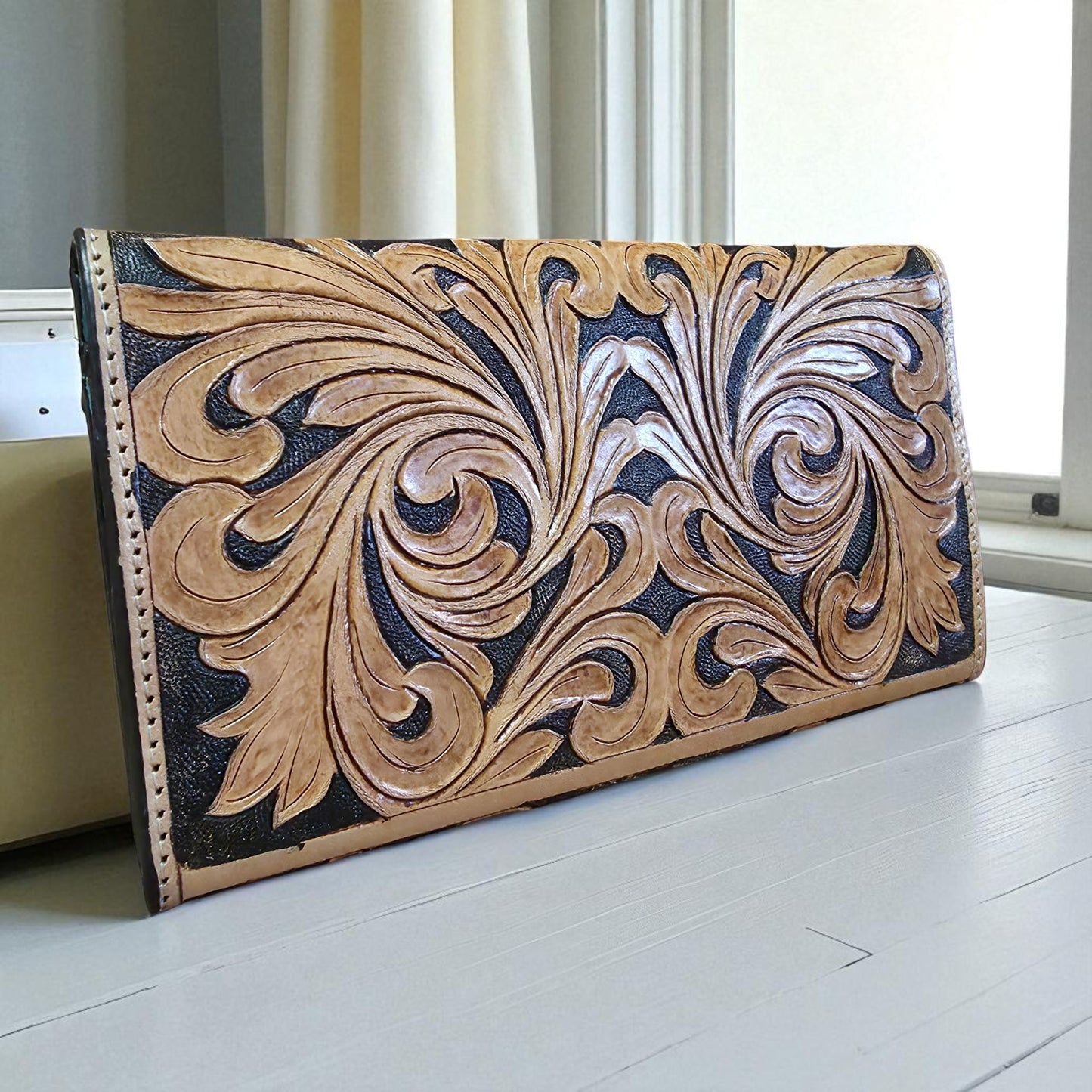 Western Tooled Clutch