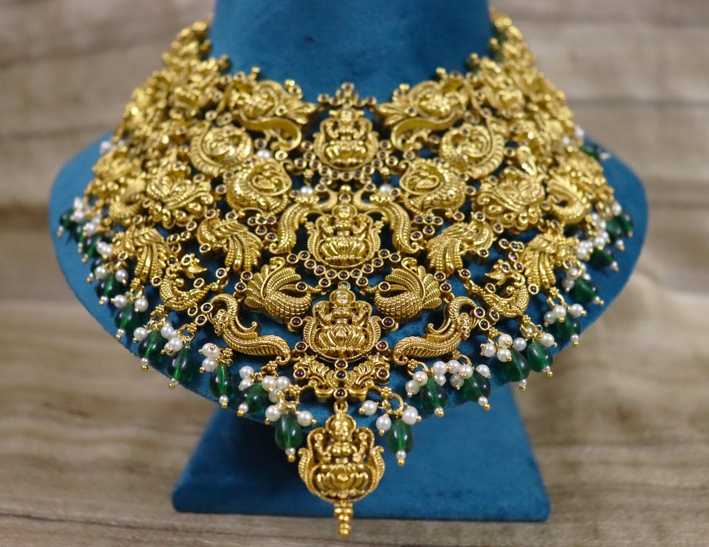 Temple Laxmi Flat Choker