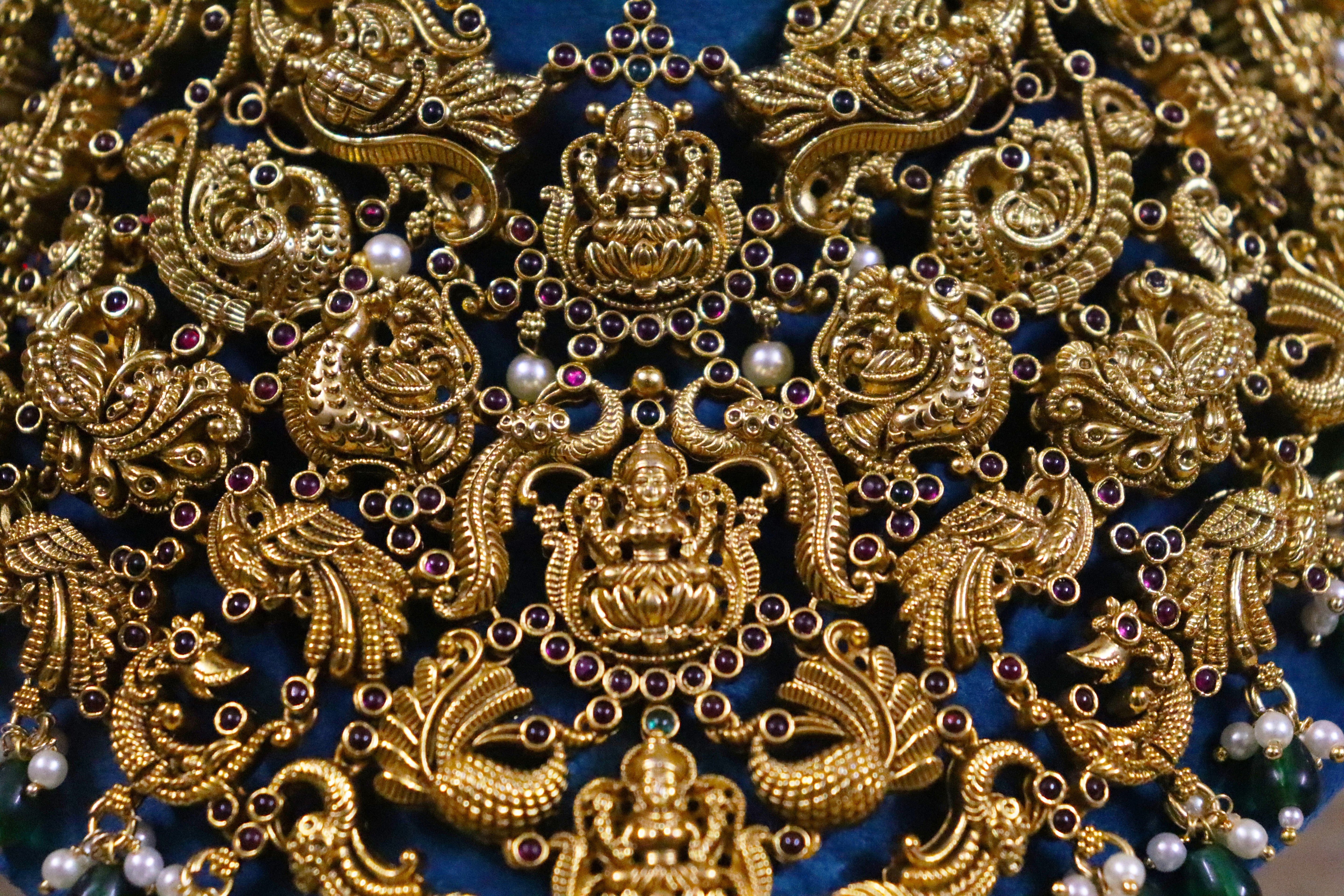 Temple Laxmi Flat Choker