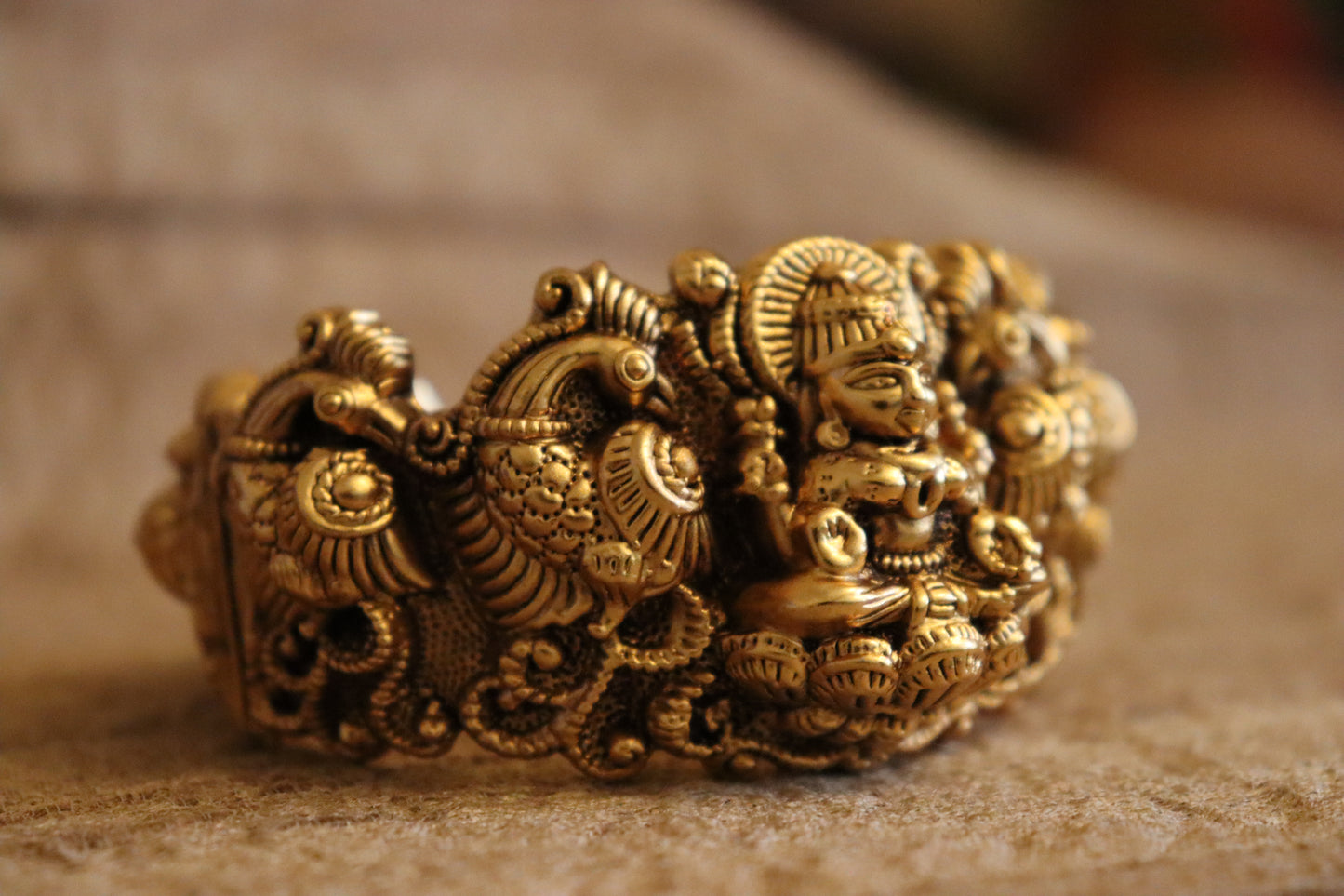 Laxmi Gold Nagas Bangle